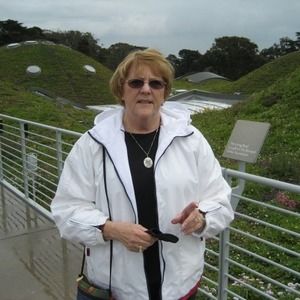 Meet your Posher, Gloria